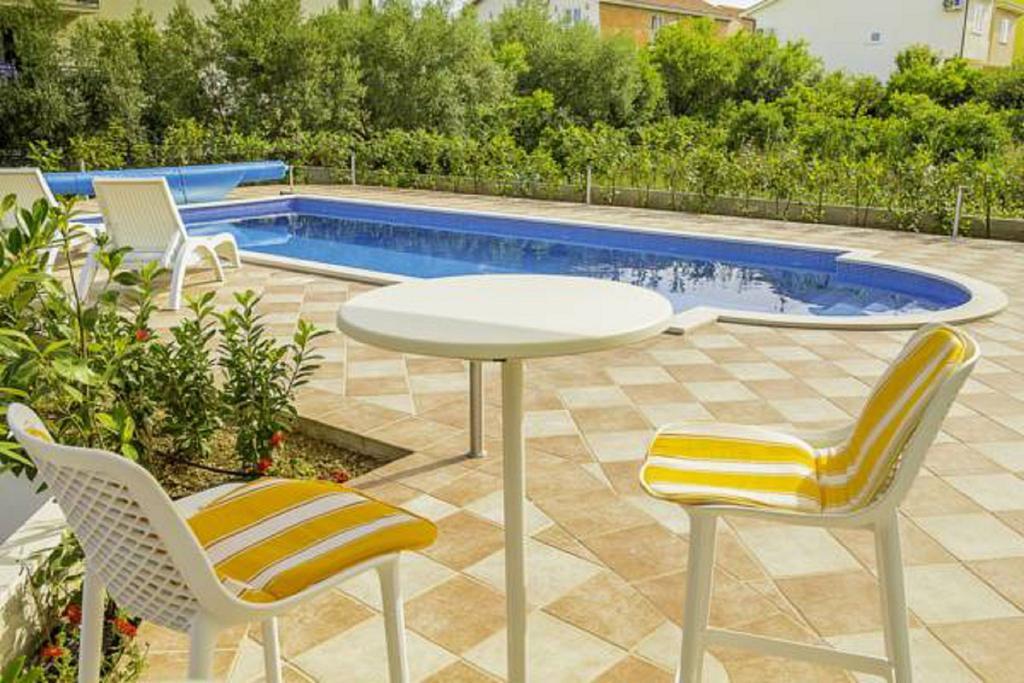 Apartments Iva Оребич Экстерьер фото